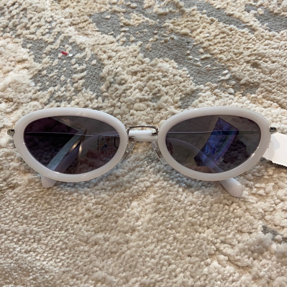 New MIUMIU SUNGLASSES